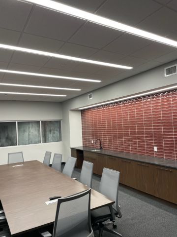 Linear lighting installation in an office space